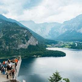Viena: Excursión de un día a Hallstatt y los Picos Alpinos con ascensor Skywalk
