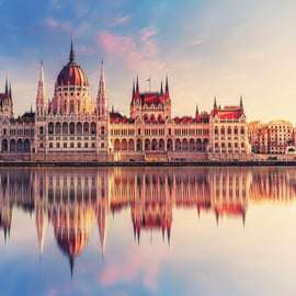 Desde Viena: excursión guiada de 1 día a Bratislava y Budapest