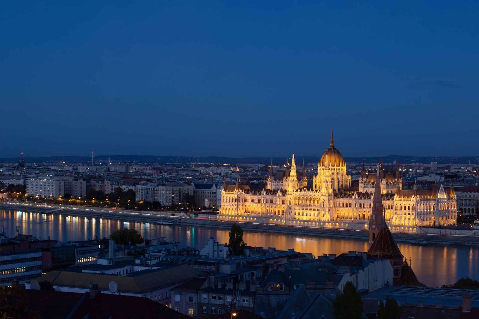 Excursión de 1 día desde Viena: Bratislava y Budapest con guía