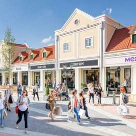 Desde Viena: Parndorf Outlets Traslado en autobús lanzadera