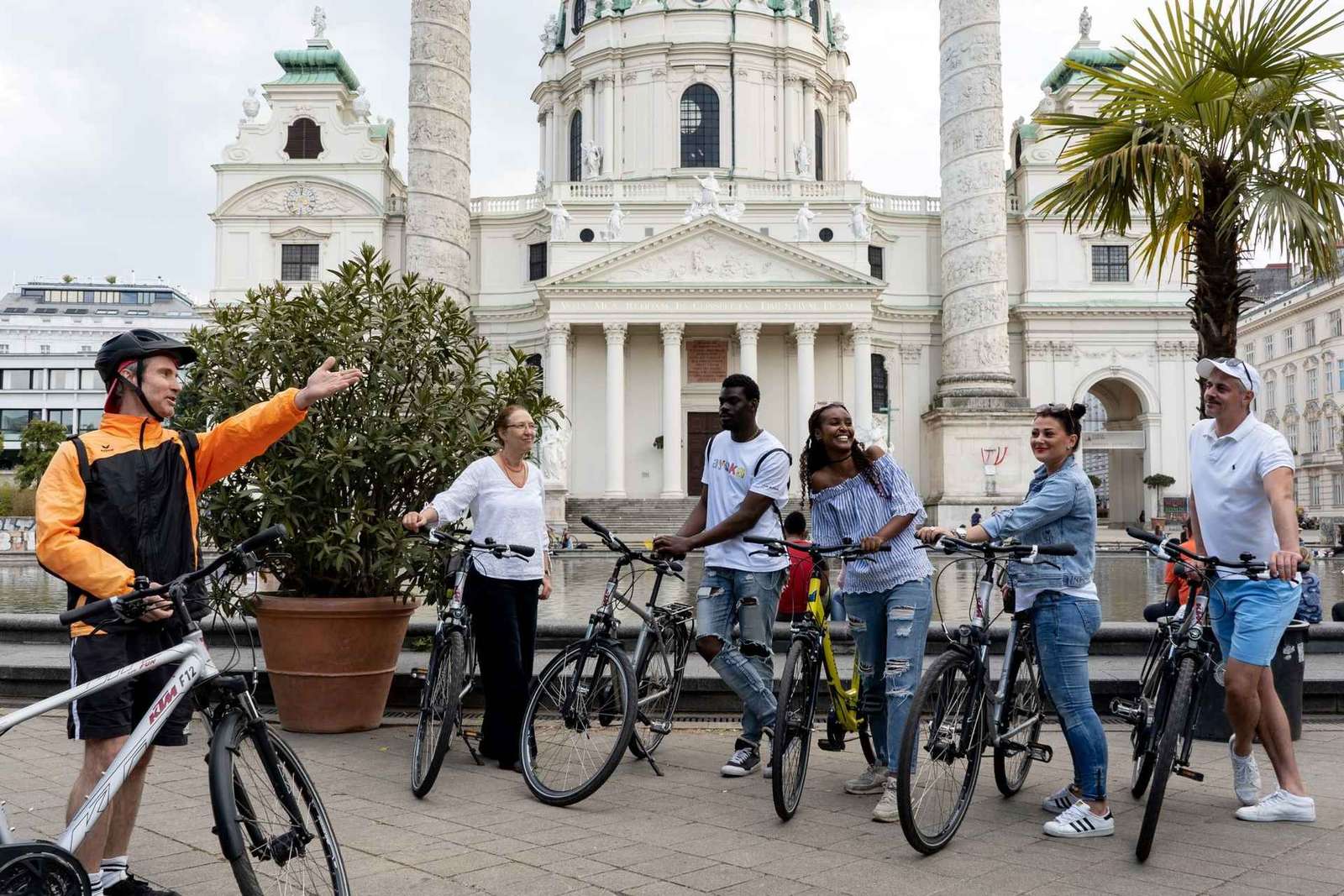 Viena: Passeio turístico guiado em bicicleta