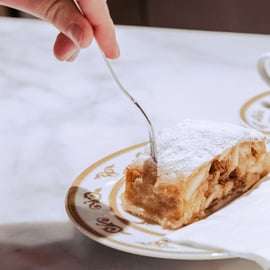 Viena: K.u.K. Hofzuckerbäcker Baking Show com degustação
