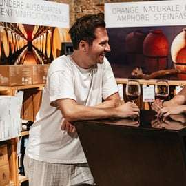 Viena: Cata de vinos en una bodega privada