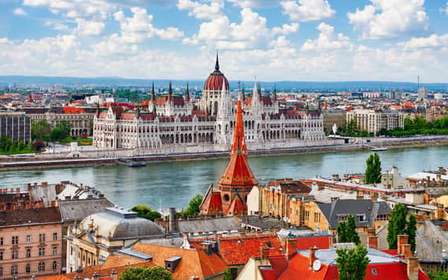 Desde Viena: excursión guiada de un día a Bratislava y Budapest