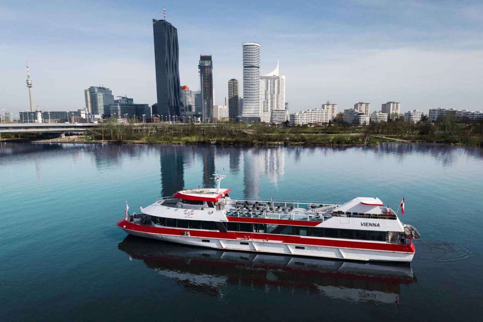 Viena: Visita panorámica del Danubio de 2 horas (sólo crucero)