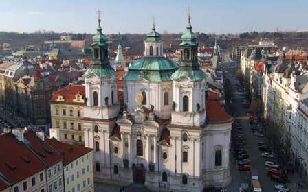 De Viena: Excursão diurna guiada para pequenos grupos em Praga