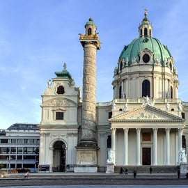 Viena: tour turístico en coche clásico 90 min E/T