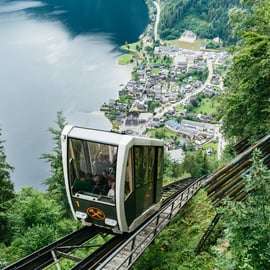 Viena: Excursión de un día a Hallstatt y los Picos Alpinos con ascensor Skywalk