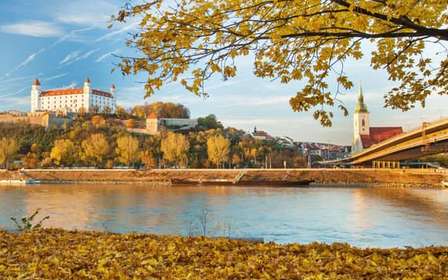 De Viena a Bratislava, Devín y Hainburg – Tour guiado