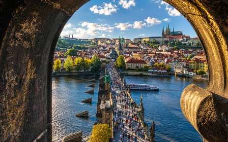 Desde Viena: Praga – Grupo pequeño – Excursión de 1 día y recogida del hotel