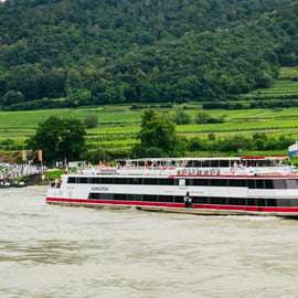 Desde Viena: Excursión de un Día al Valle de Wachau con Cata de Vinos