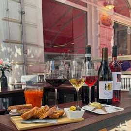 VIENA: Cata de vino austriaco con tapas para dos