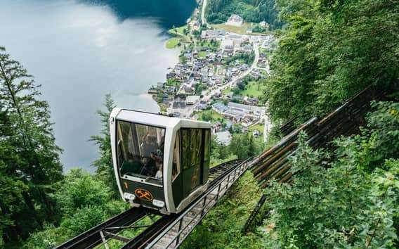Viena: Excursión de un día a Hallstatt y los Picos Alpinos con ascensor Skywalk