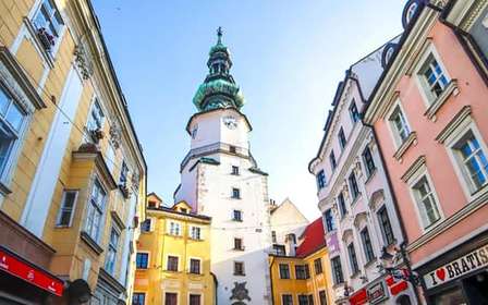 Viena: tour guiado por Bratislava y el castillo de Devín pasando por Hainburg