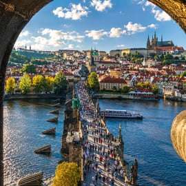 Desde Viena: Praga – Grupo pequeño – Excursión de 1 día y recogida del hotel