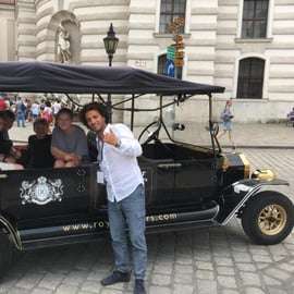 Viena: Tour turístico privado en coche eléctrico