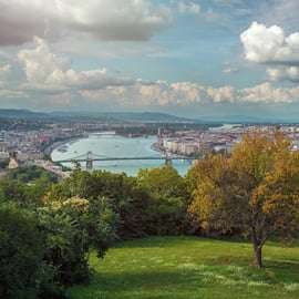 Desde Viena: tour guiado de un día por Bratislava y Budapest
