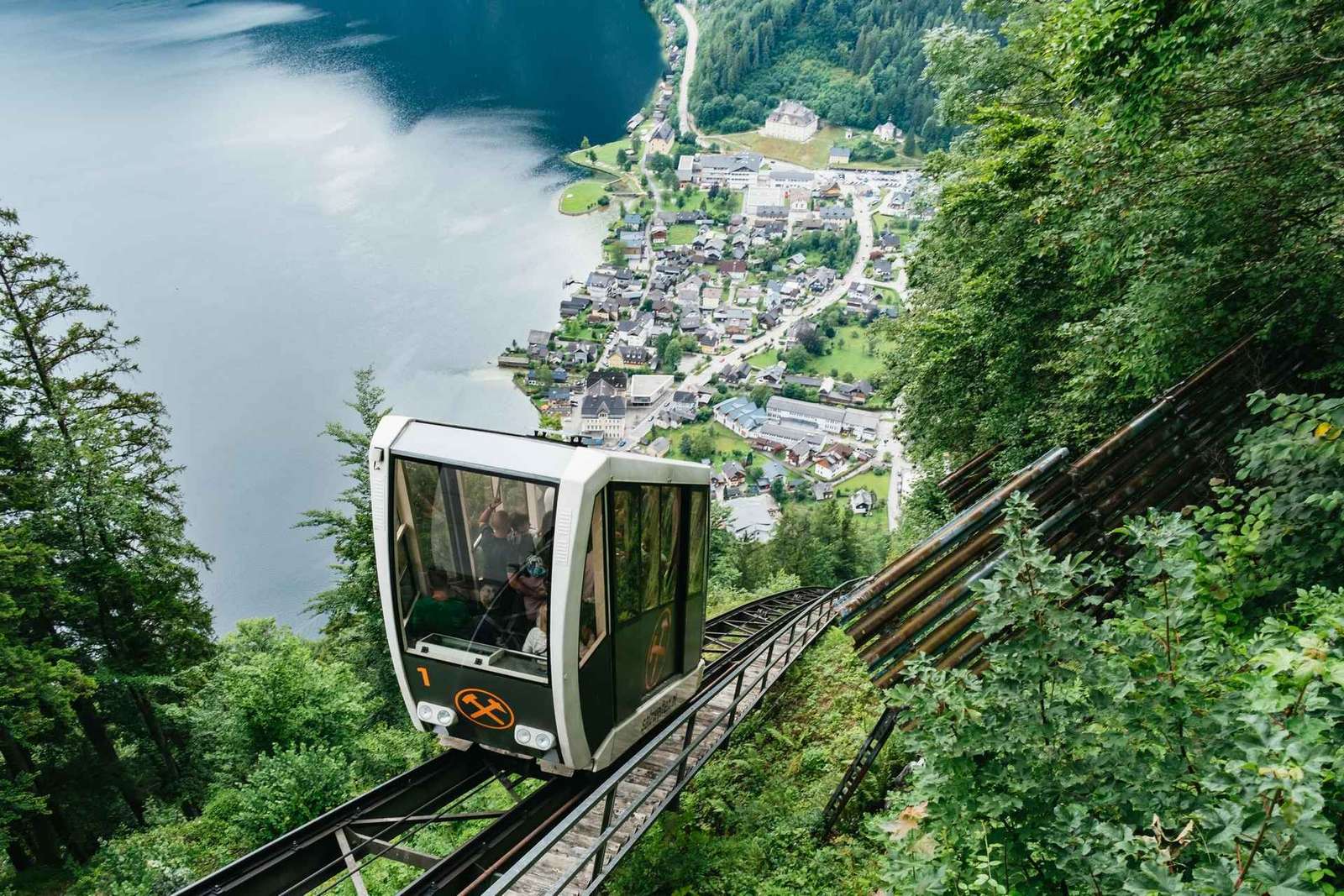 Viena: Excursión de un día a Hallstatt y los Picos Alpinos con ascensor Skywalk