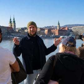 Desde Viena: excursión guiada de un día a Bratislava y Budapest