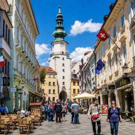Desde Viena: tour por Bratislava y los castillos de cuento de Eslovaquia
