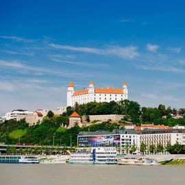 Viena a Bratislava en autobús y barco